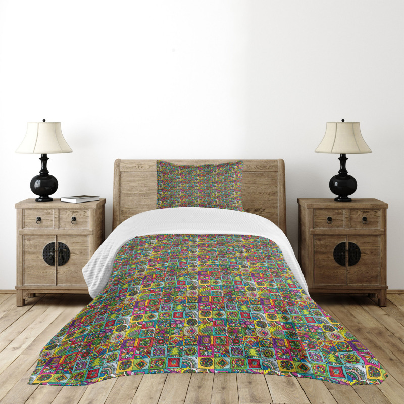 Grid Geometric Squares Bedspread Set