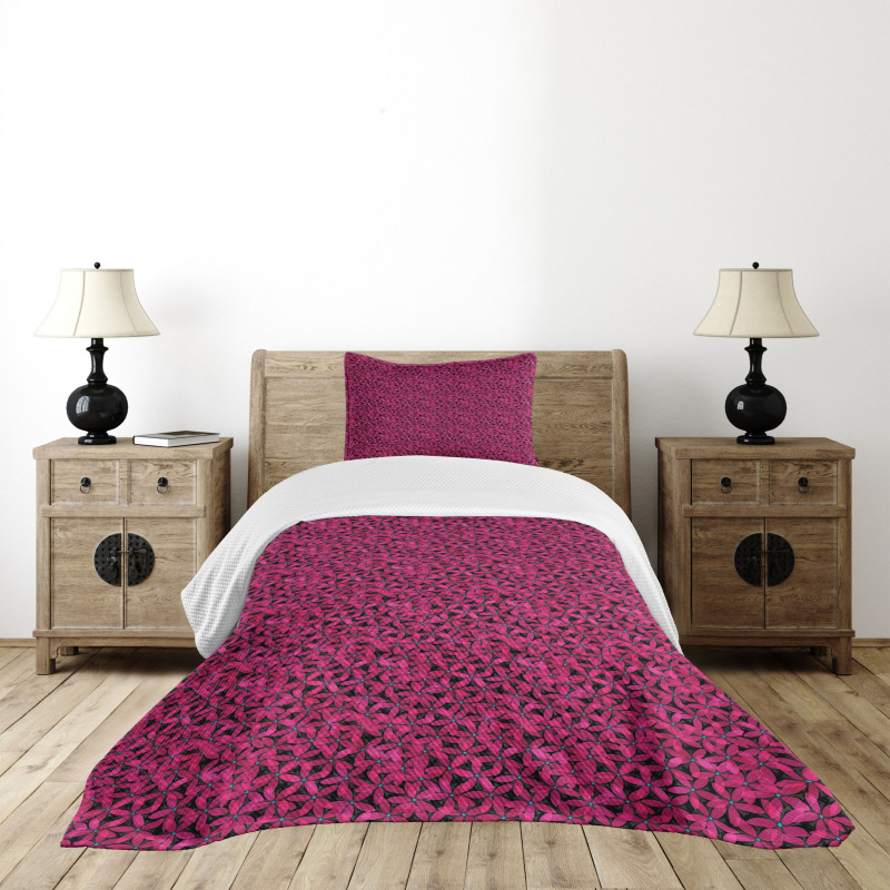 Romantic Flowers in Bloom Bedspread Set