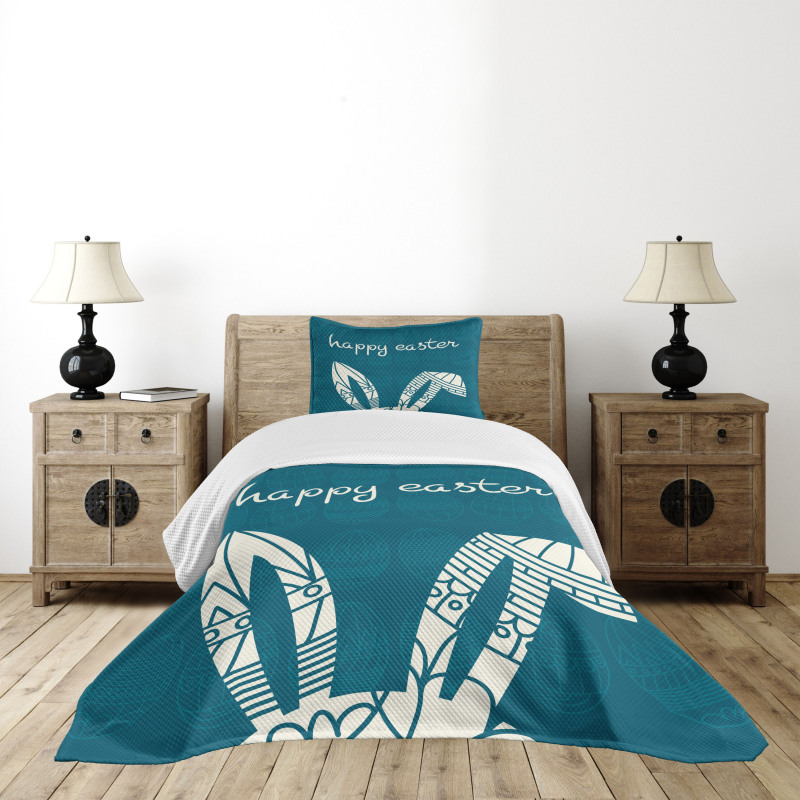 Ornamental Bunny Ears Bedspread Set