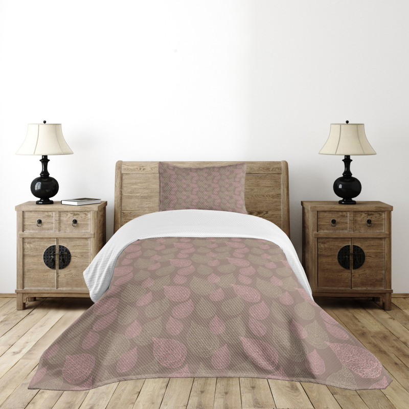 Woodland Foliage Motifs Bedspread Set