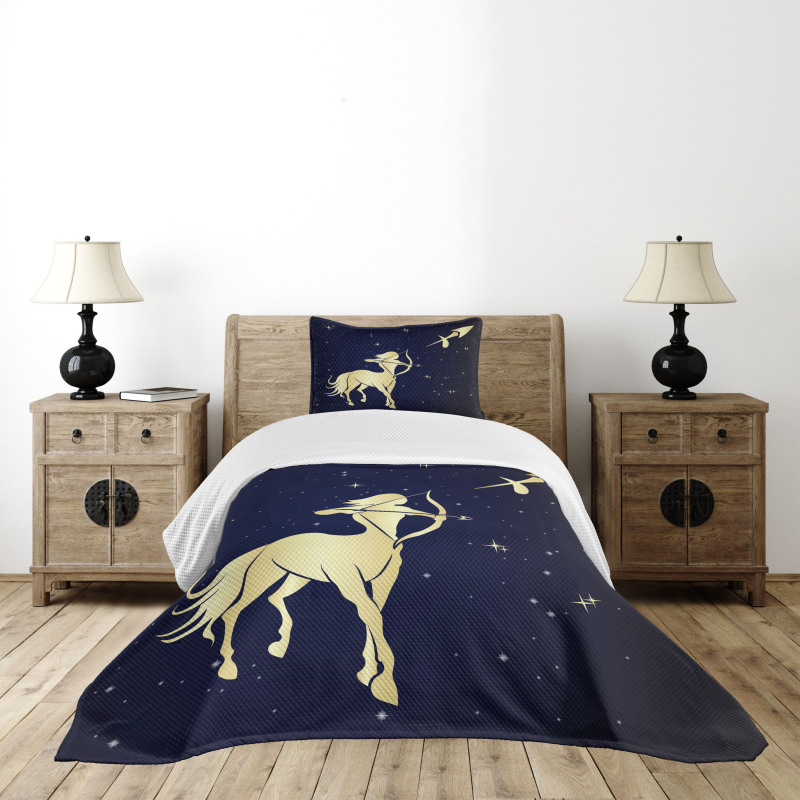 Centaur Motif Bedspread Set