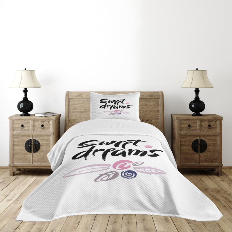 Calligraphy Words Bedspread Set