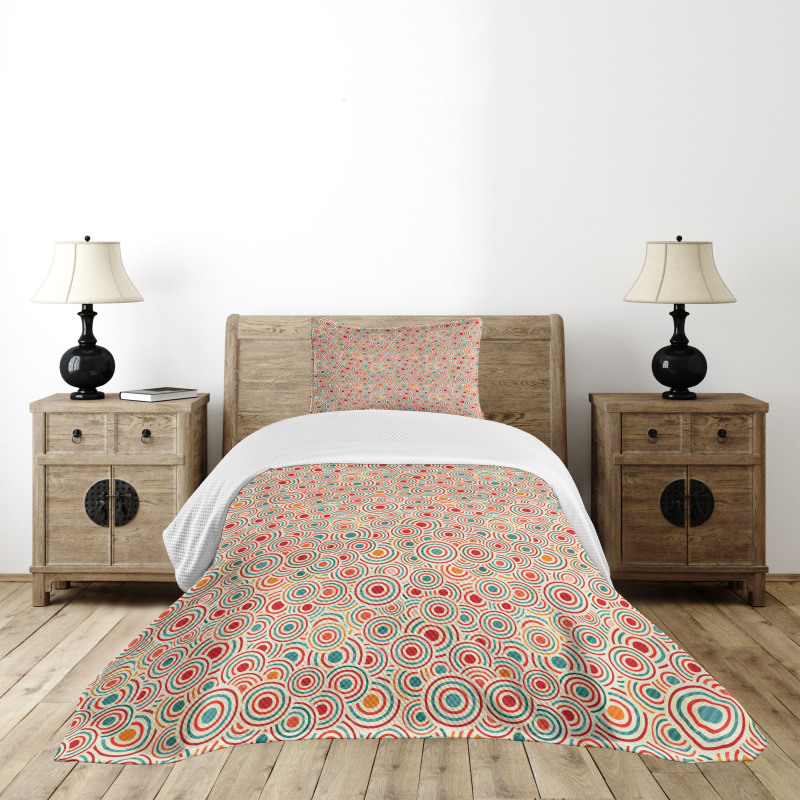 Bullseye Circles Bedspread Set