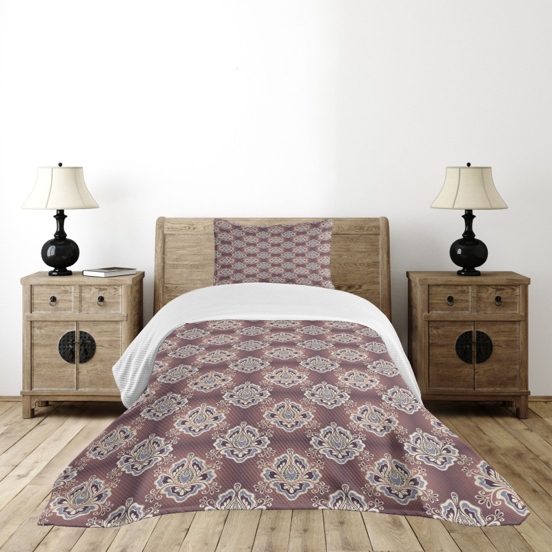 Botanical Old Fashioned Bedspread Set