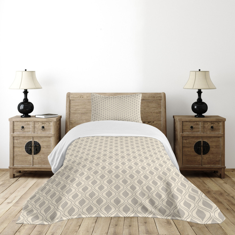 Abstract Wavy Ornament Bedspread Set