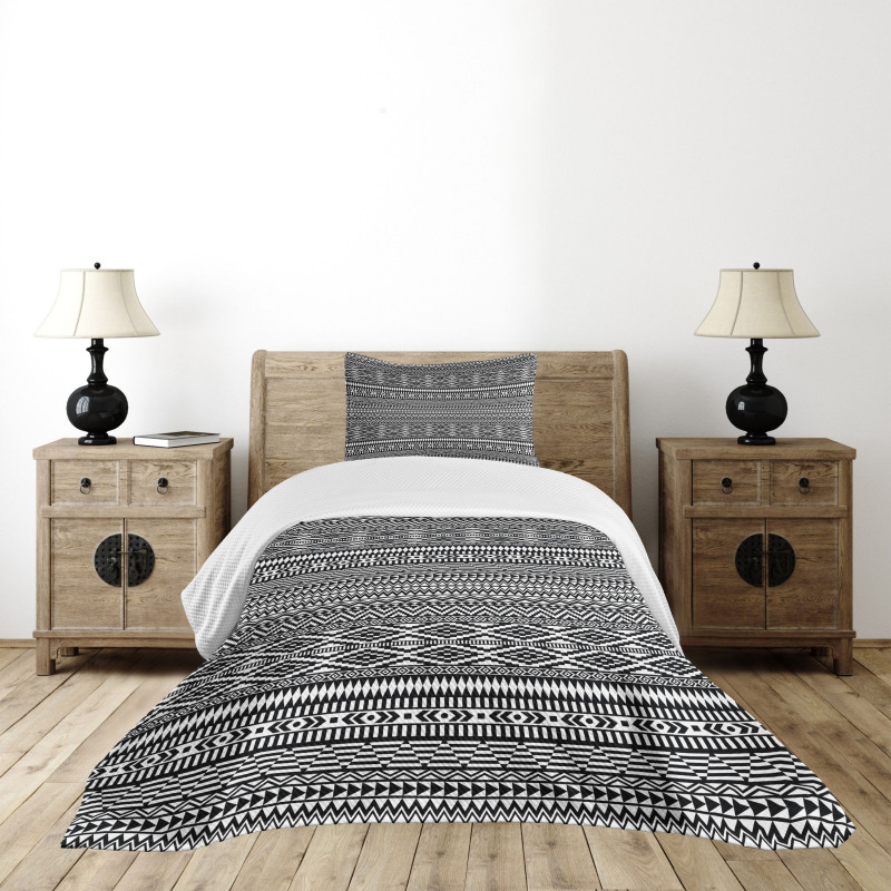 Tribal Shapes Pattern Bedspread Set