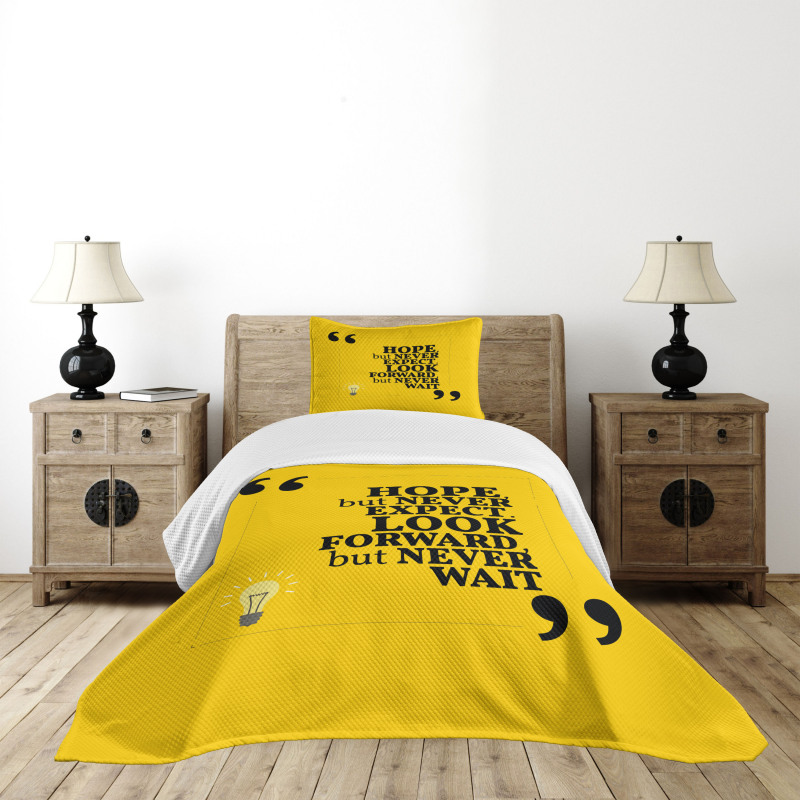 Message in Writing Marks Bedspread Set