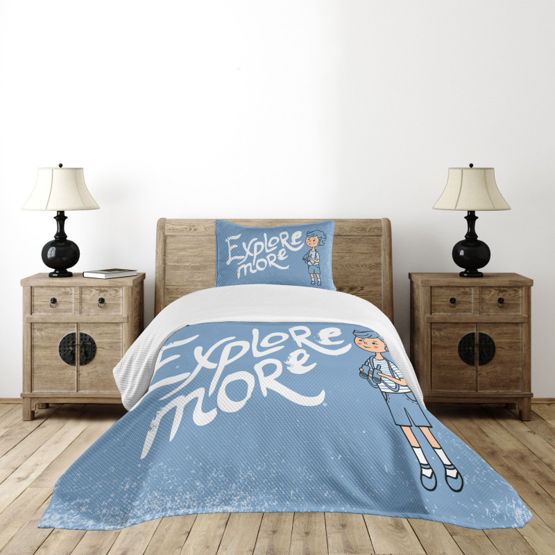 Boy with Binoculars Bedspread Set