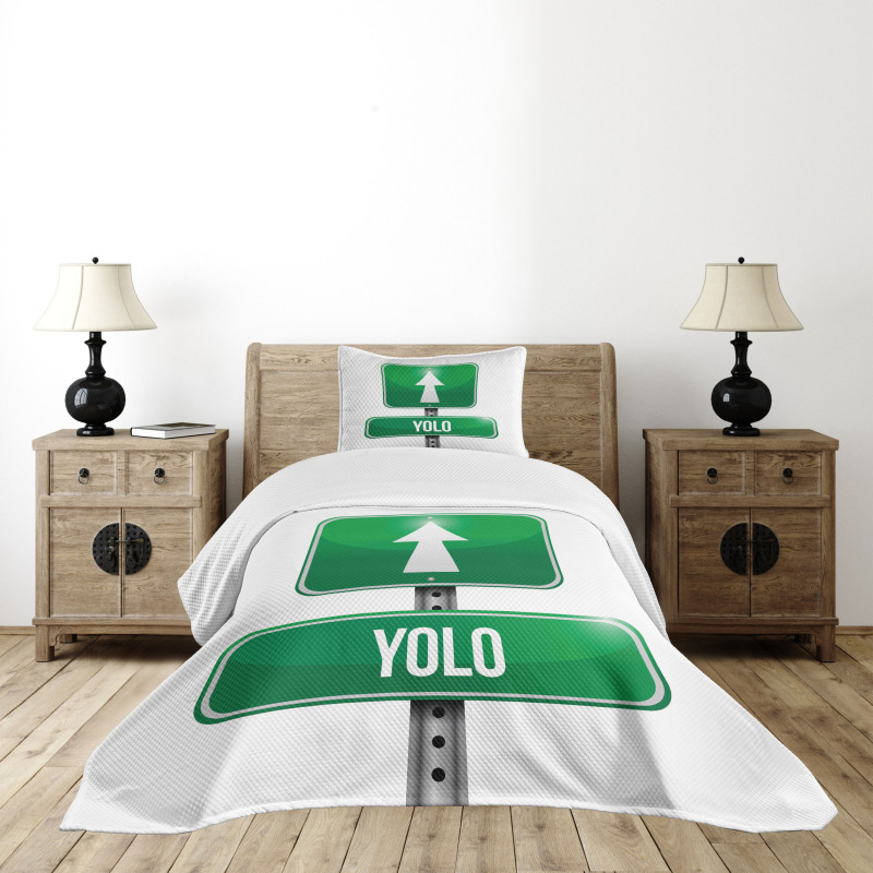 Road Sign Pointing Forward Bedspread Set