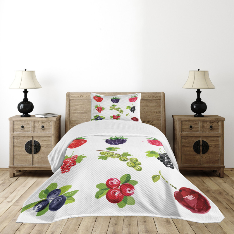 Composition of Berries Bedspread Set