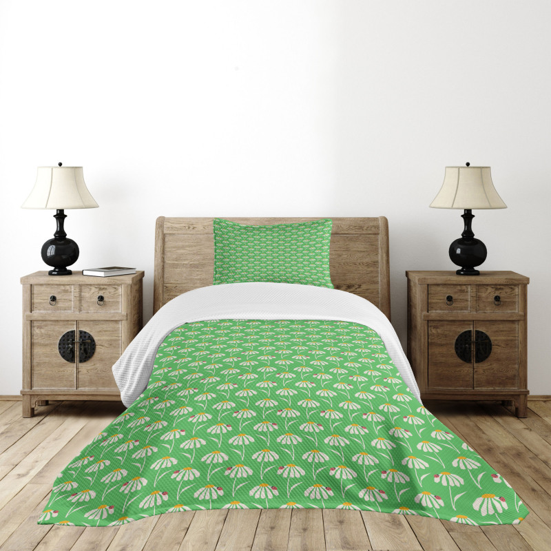 Daisies Ladybugs Bedspread Set