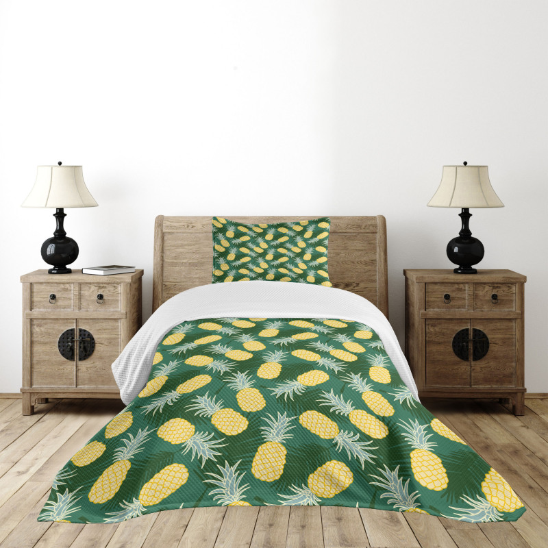 Palm Leaves Pineapples Bedspread Set