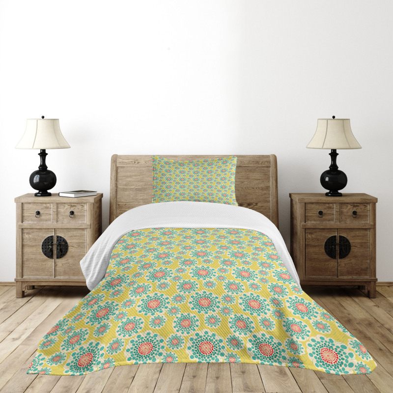 Dotted Flowers Bedspread Set