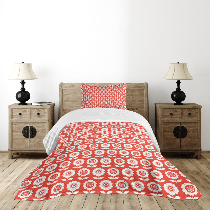 Geometric Petal and Leaf Bedspread Set