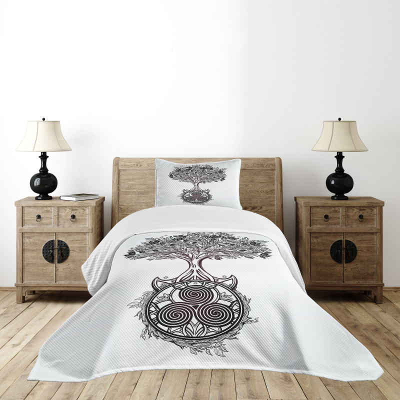 Tree of Life Triskelion Bedspread Set