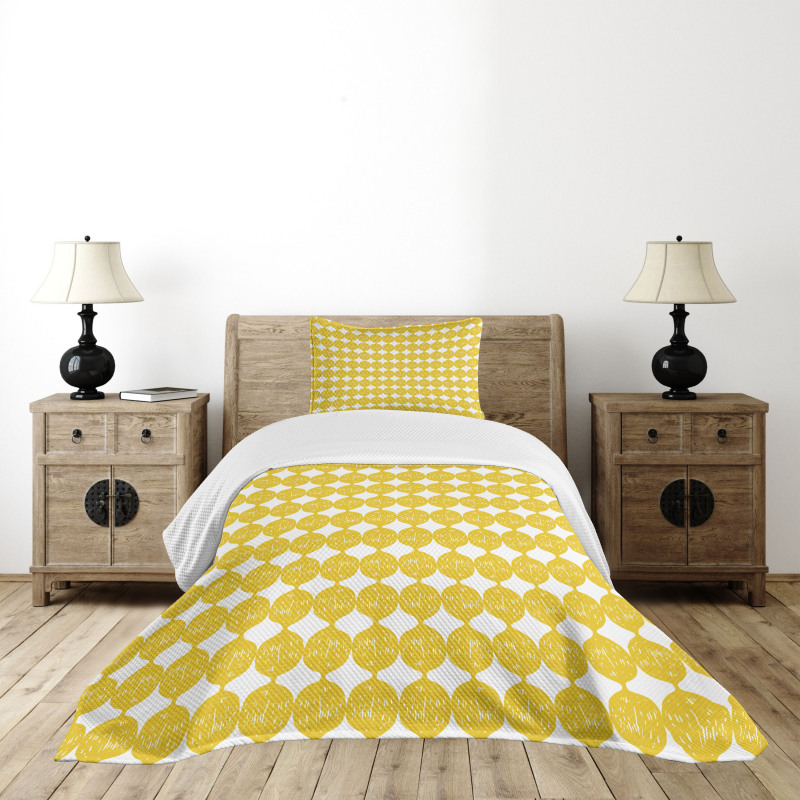 Ogee Pattern Lemons Bedspread Set