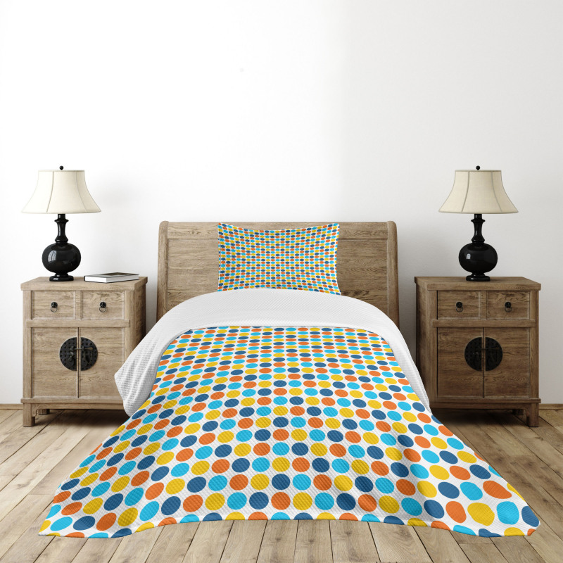 Geometric Retro Style Bedspread Set