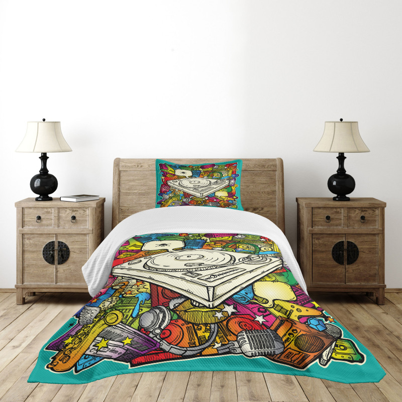 Cube Microphone Bedspread Set