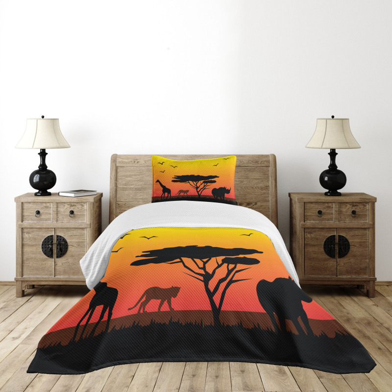 Silhouette of Animals Bedspread Set