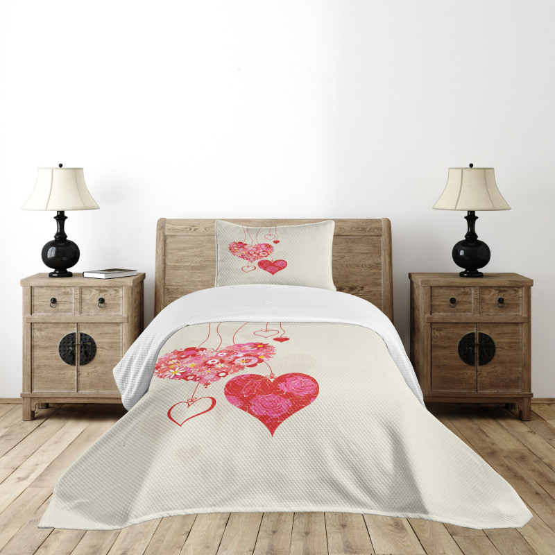 Ornamental Hearts Bedspread Set