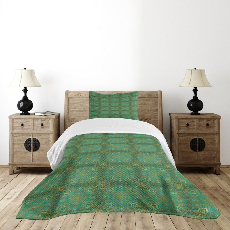 Rich Curly Ornaments Bedspread Set