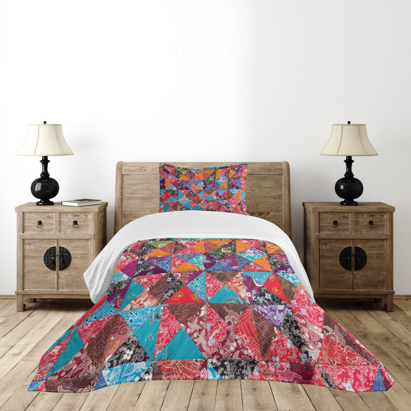 Colorful Traditional Bedspread Set