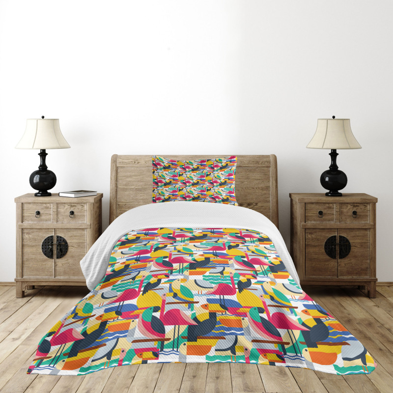 Toucan and Flamingos Bedspread Set