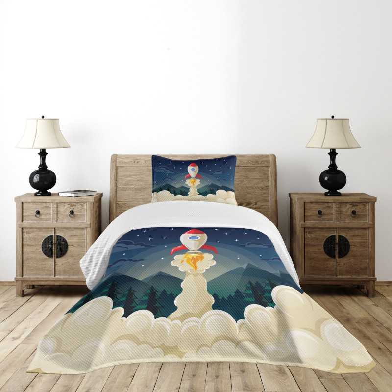 Rocket in the Woodlands Bedspread Set