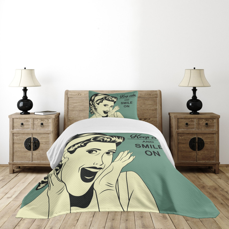 Smiling Lady Bedspread Set