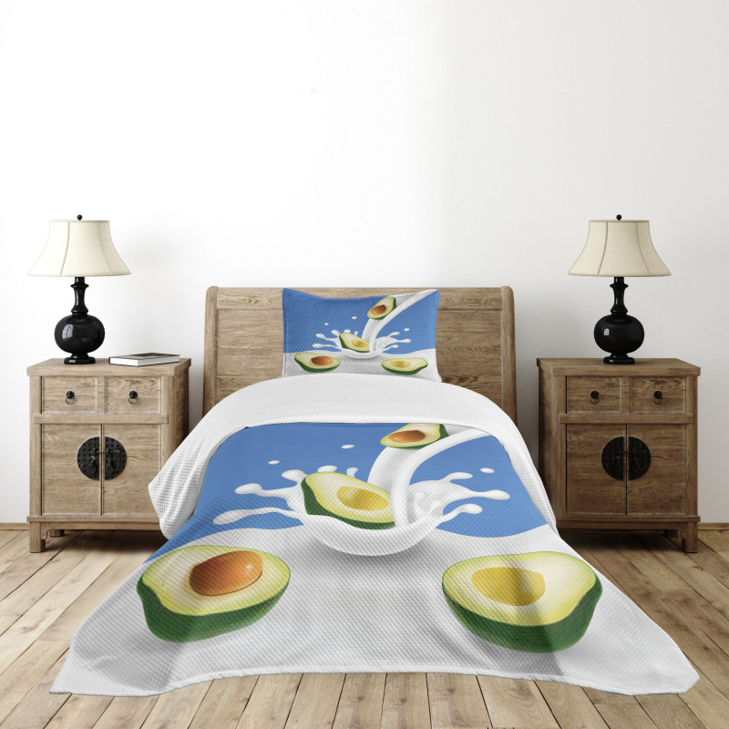 Flowing Milk Splash Bedspread Set