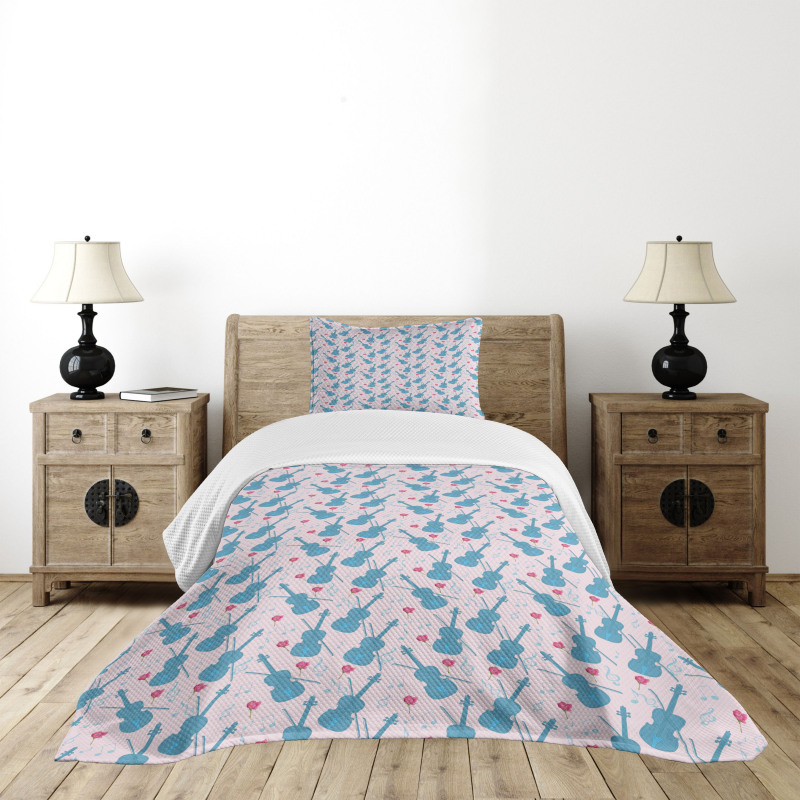 Violin with Notes Pattern Bedspread Set