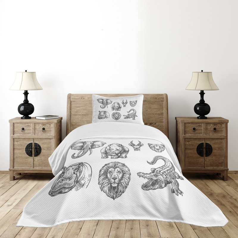 Hand-Drawn Zoo Animals Bedspread Set