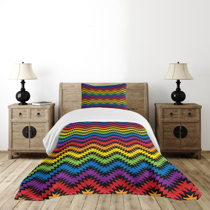 Jagged Zigzag Pattern Bedspread Set