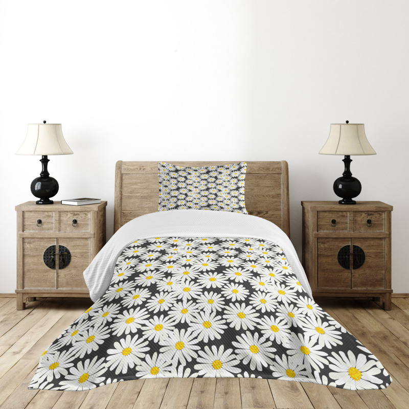 Continuous Summer Foliage Bedspread Set