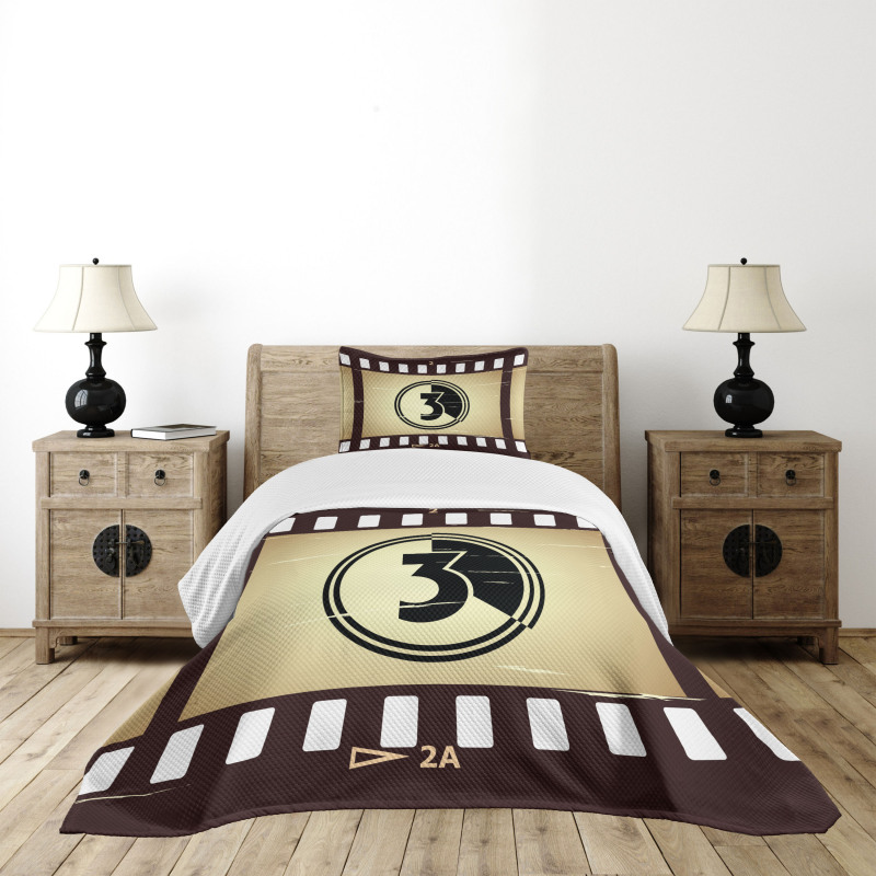 Countdown Screen Bedspread Set