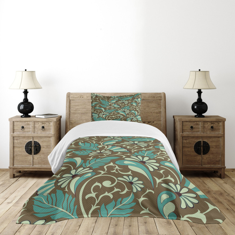 Feathers and Droplets Bedspread Set