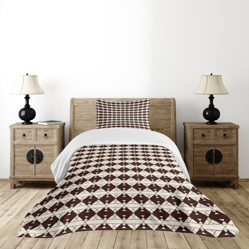 Traditional Pattern Bedspread Set