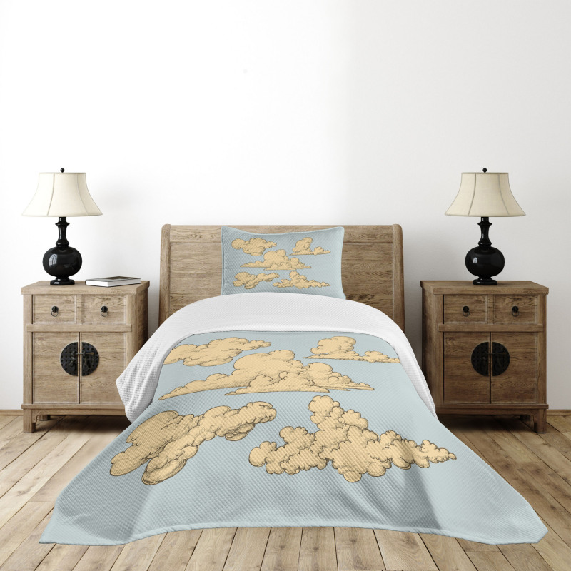 Vintage Clouds in the Sky Bedspread Set