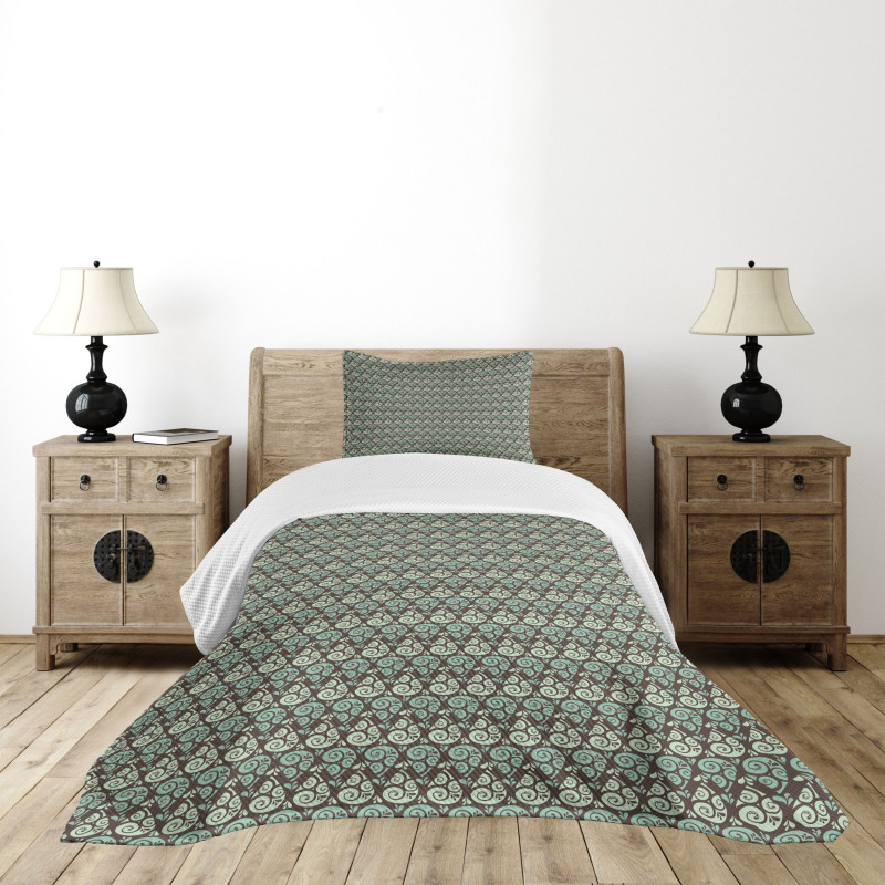 Swirled Raindrops Bedspread Set