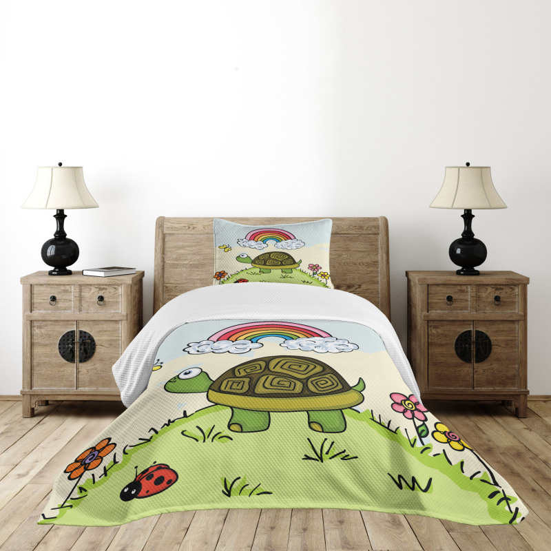 Cartoon Hill Nature Bedspread Set