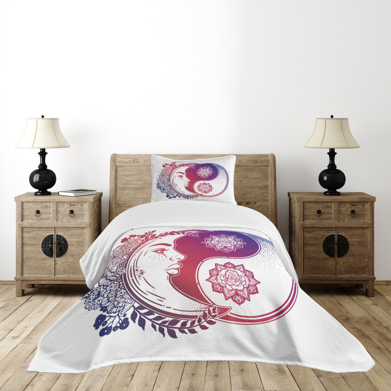 Oriental Crescent Moon Bedspread Set