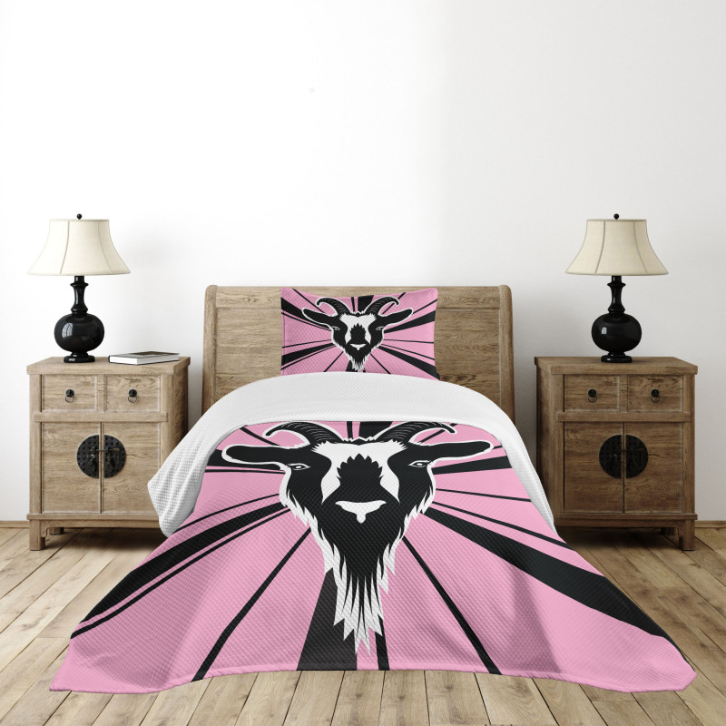 Graphic Goat Head Artwork Bedspread Set