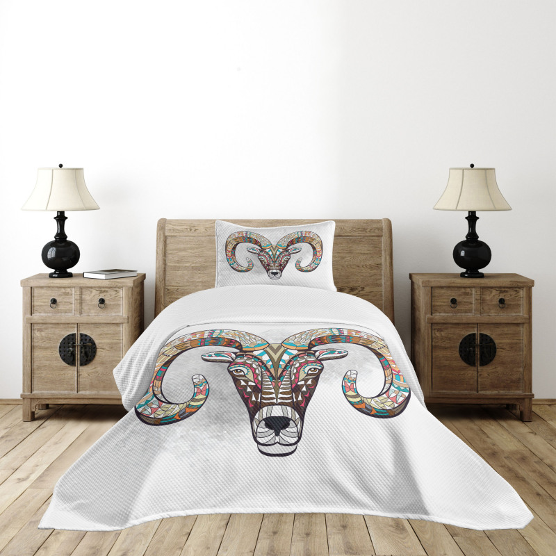 Colorful Totem Head Bedspread Set