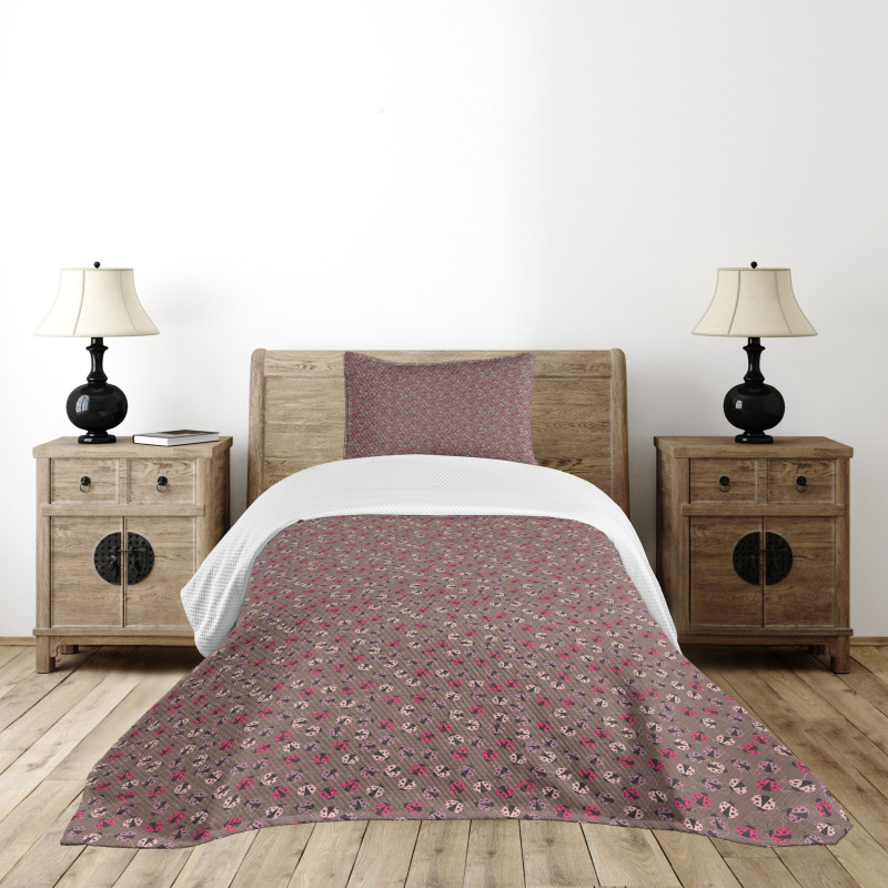 Vibrant Magenta Insects Bedspread Set