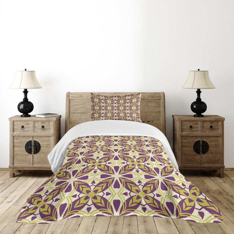 Oriental Floral Tiles Bedspread Set