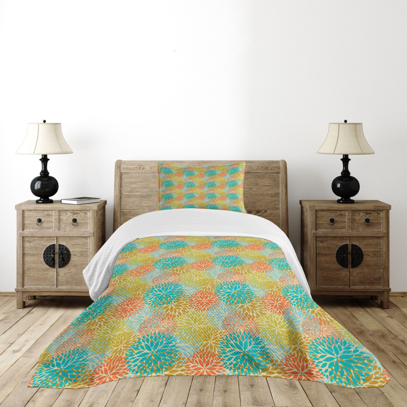 Thriving Floral Fields Bedspread Set