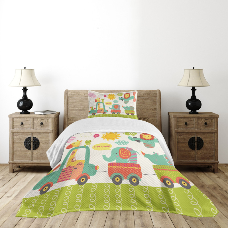 Train with Jungle Animals Bedspread Set