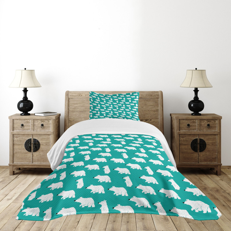 Funny Posing Wild Animal Bedspread Set