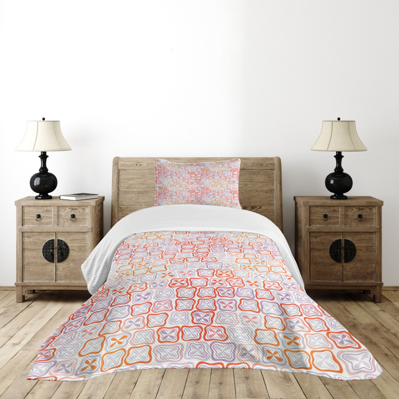 Four-Petal Abstract Flowers Bedspread Set