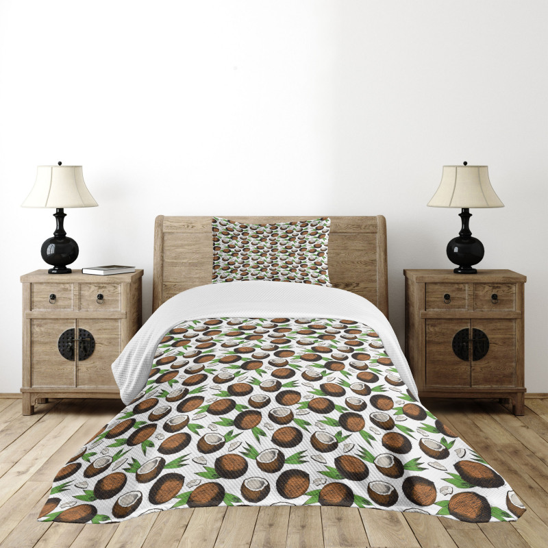 Coconuts Leaves Sketch Bedspread Set